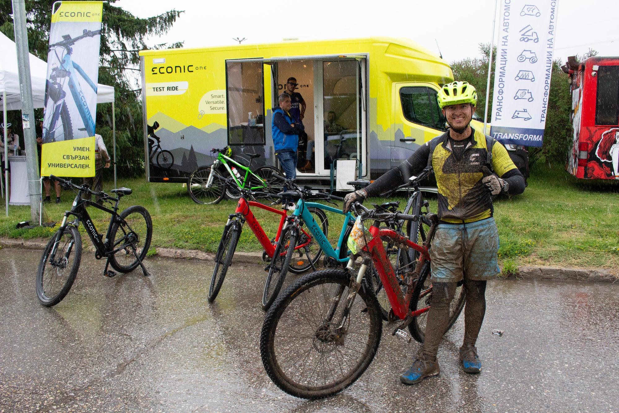 The Econic Experience: 100 km Race in the Wild, Pop-up Van Trills and One Medal